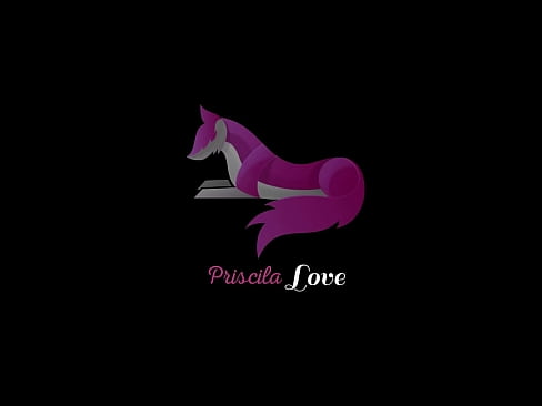 ❤️ Mes parents m'ont laissée seule avec ma sœur et j'ai versé du lait sur ses seins. ❤❌ Vidéo de sexe at us