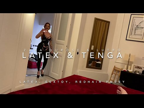❤️ Demi-soeur rousse en costume de latex baisée par son demi-frère ❤❌ Vidéo de sexe at us