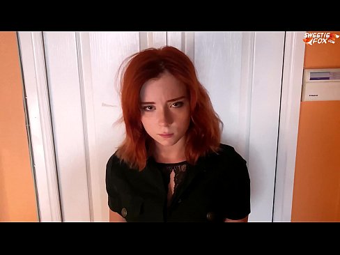 ❤️ Un agent de sécurité punit une jolie femme pour un vol à l'étalage - Cum In Mouth ❤❌ Vidéo de sexe at us